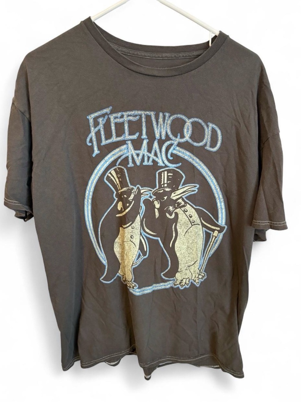 Fleetwood Mac Penguins Charcoal Gray Graphic Band T-Shirt Size Large